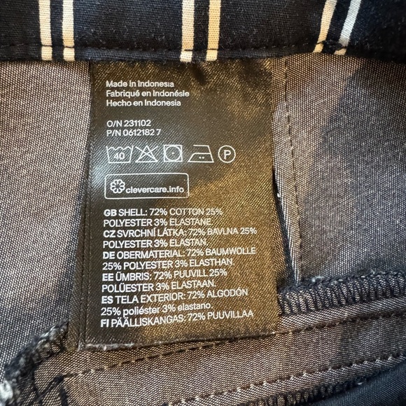 Pinstriped Pants Size 8 - Picture 9 of 9